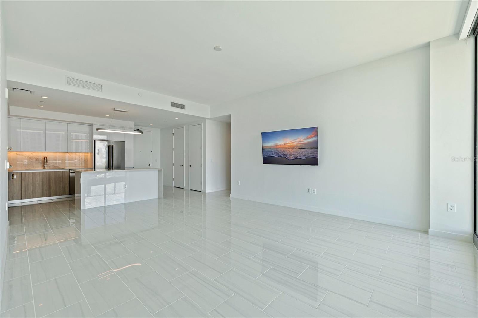400 CENTRAL - Residential
