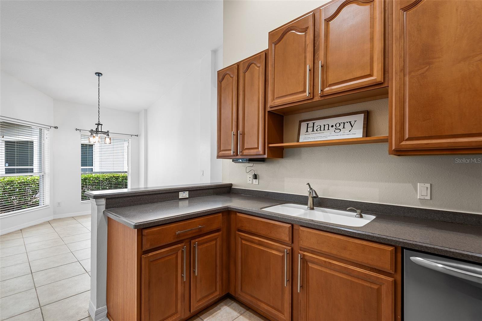 TRADITIONS PH 01 - Residential