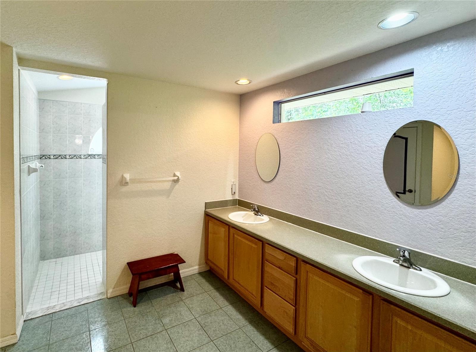 RIDGE MANOR ESTATE - Residential