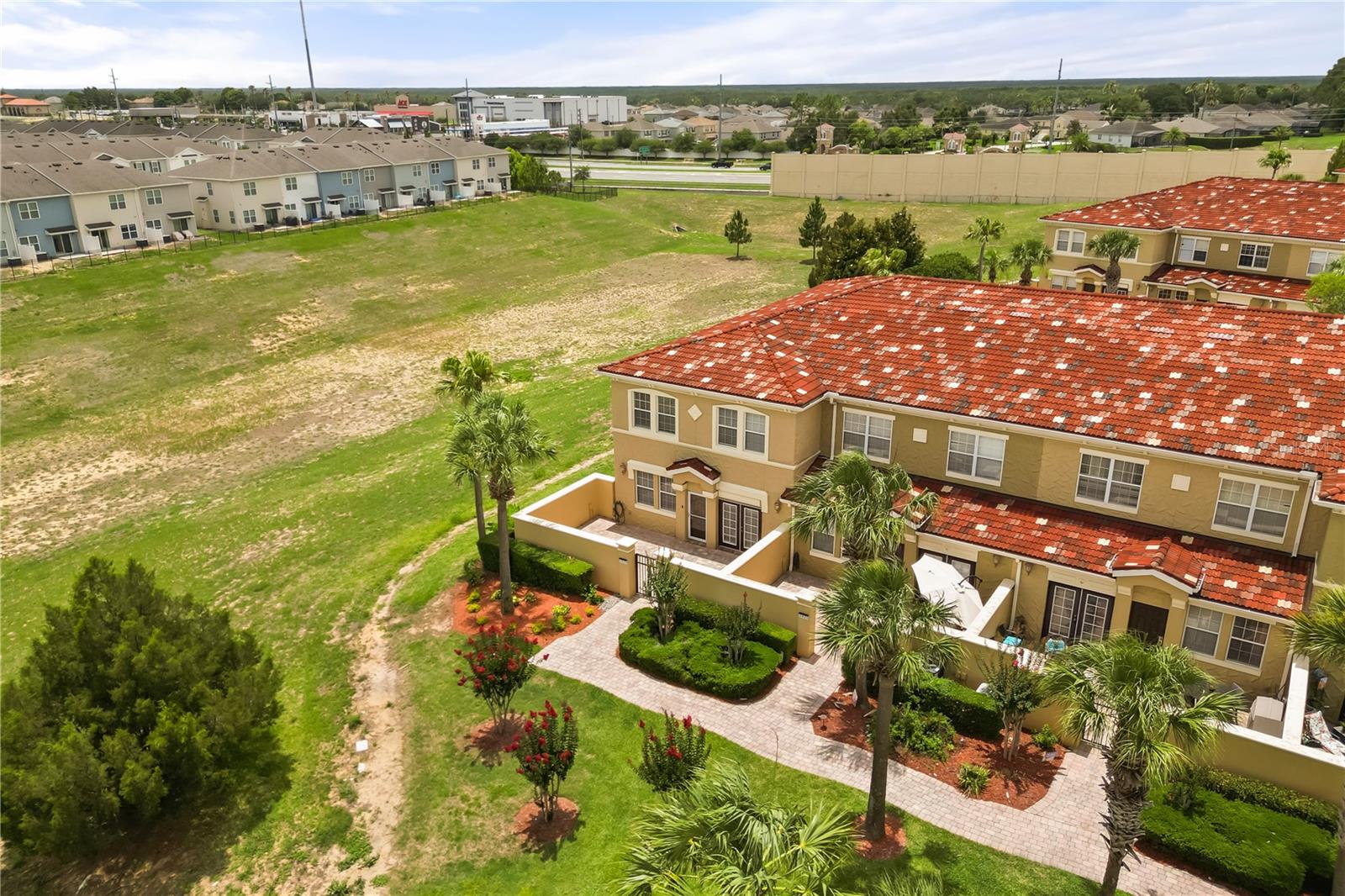 TIERRA DEL SOL - Residential