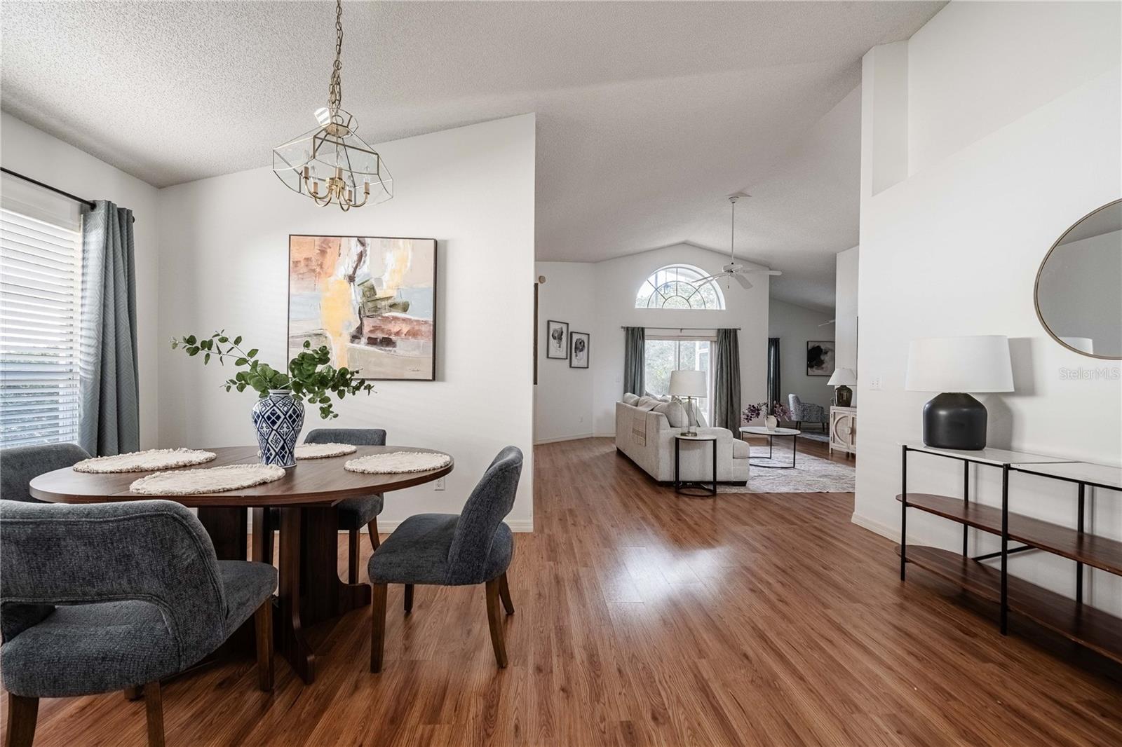 DAVENPORT LAKES PH O1 - Residential