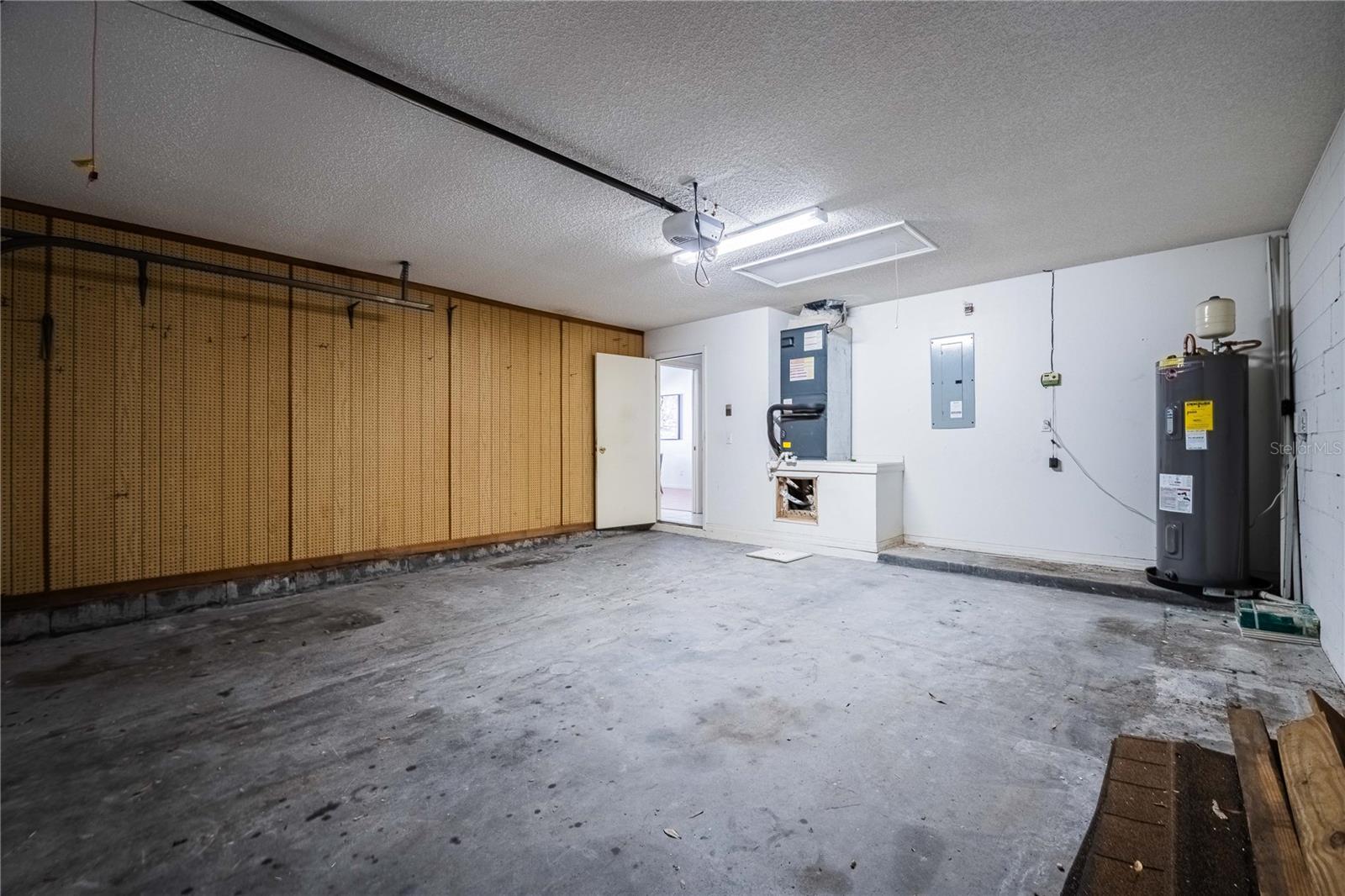 DAVENPORT LAKES PH O1 - Residential