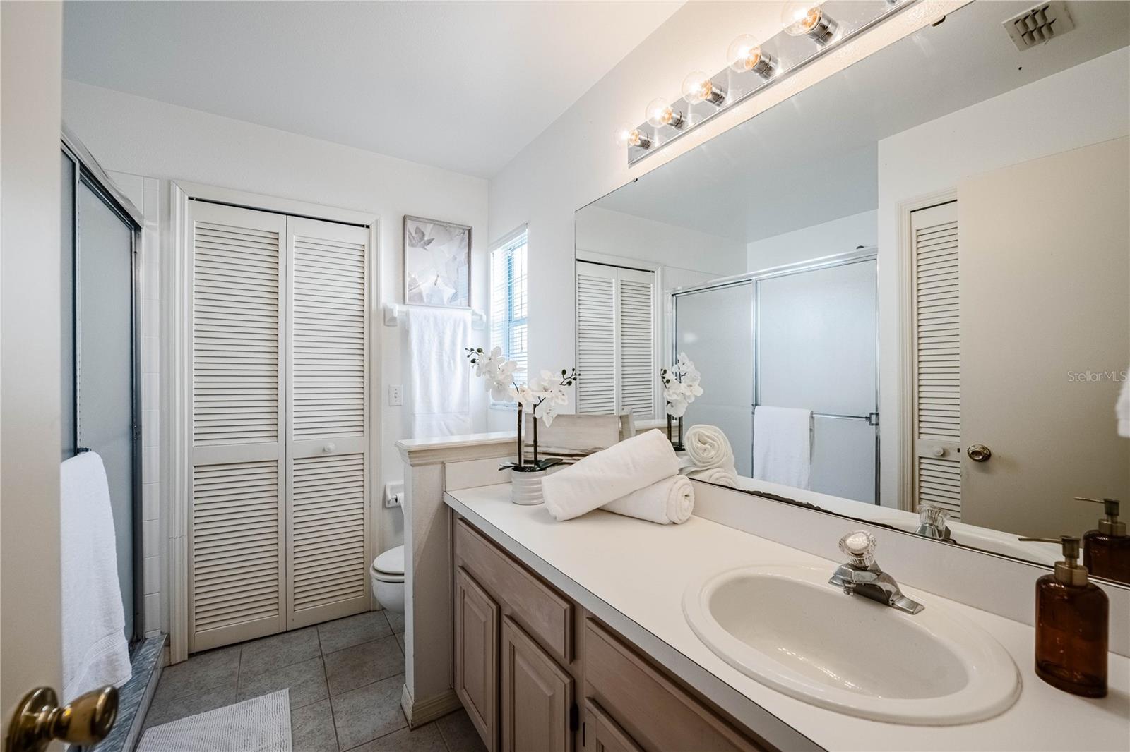 DAVENPORT LAKES PH O1 - Residential