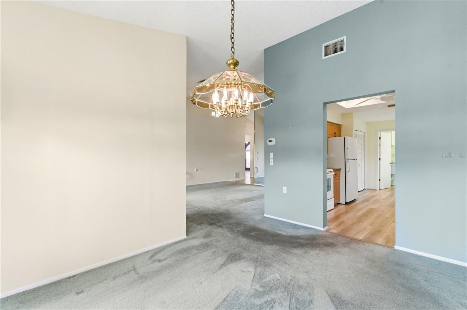 HERITAGE LAKE - Residential