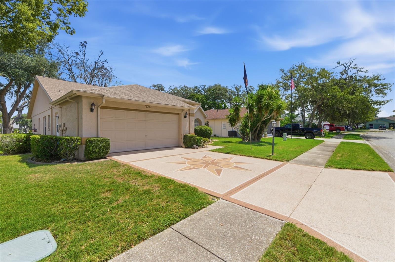 HERITAGE LAKE - Residential