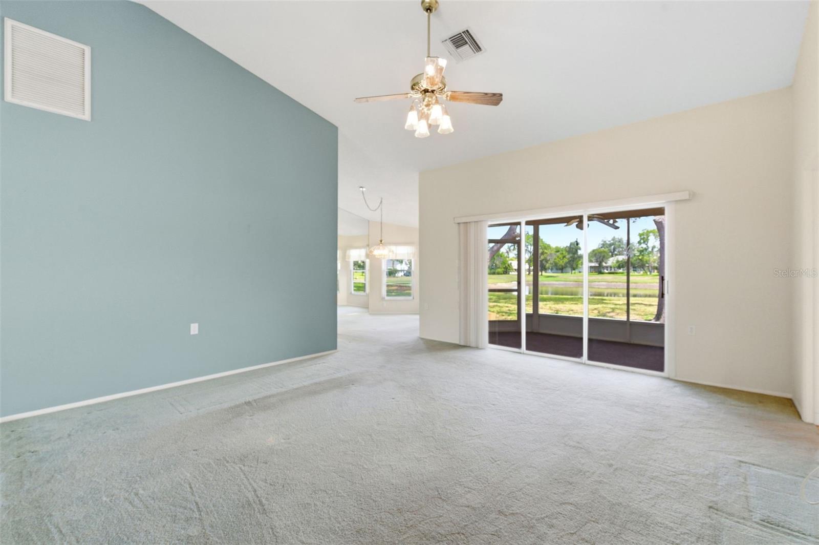 HERITAGE LAKE - Residential