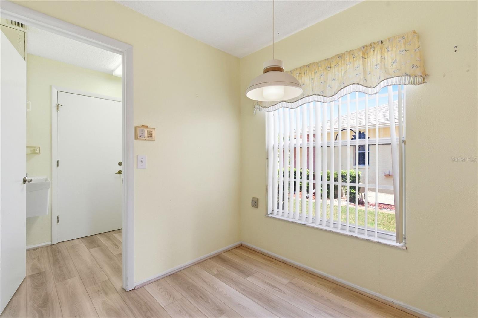 HERITAGE LAKE - Residential