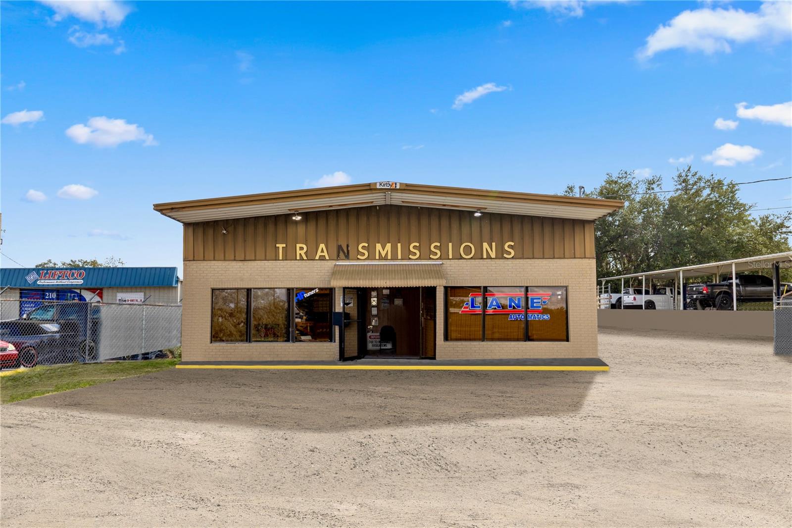 MUSSEAU - Commercial Sale