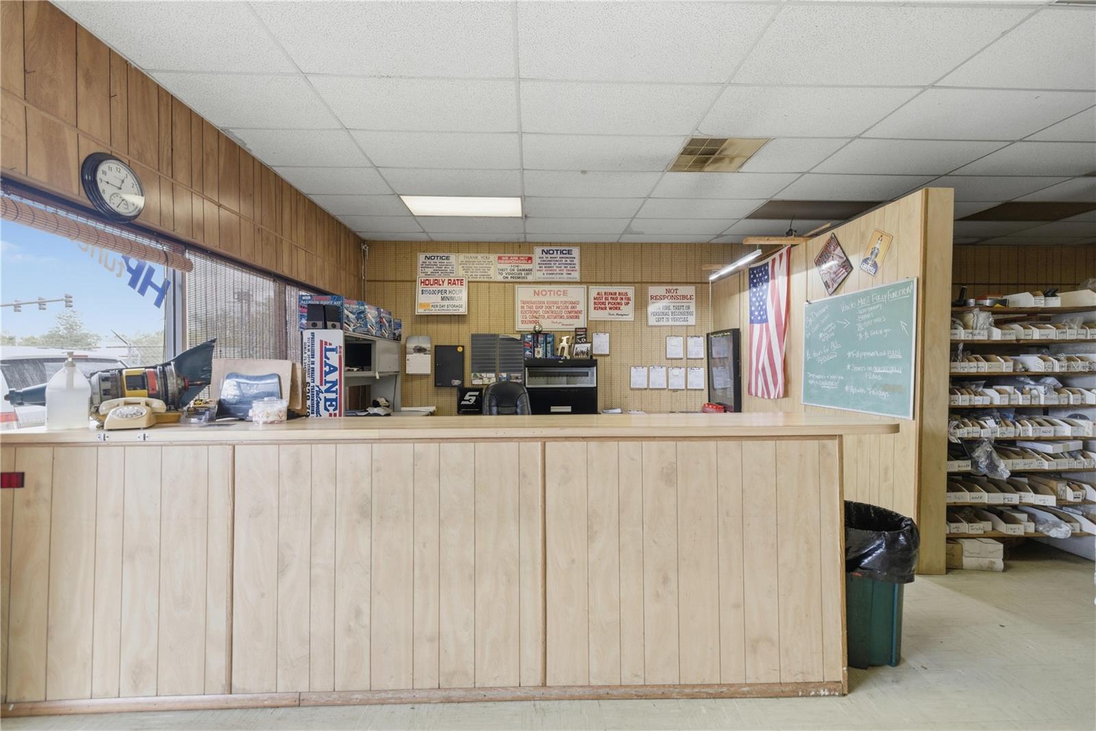 MUSSEAU - Commercial Sale