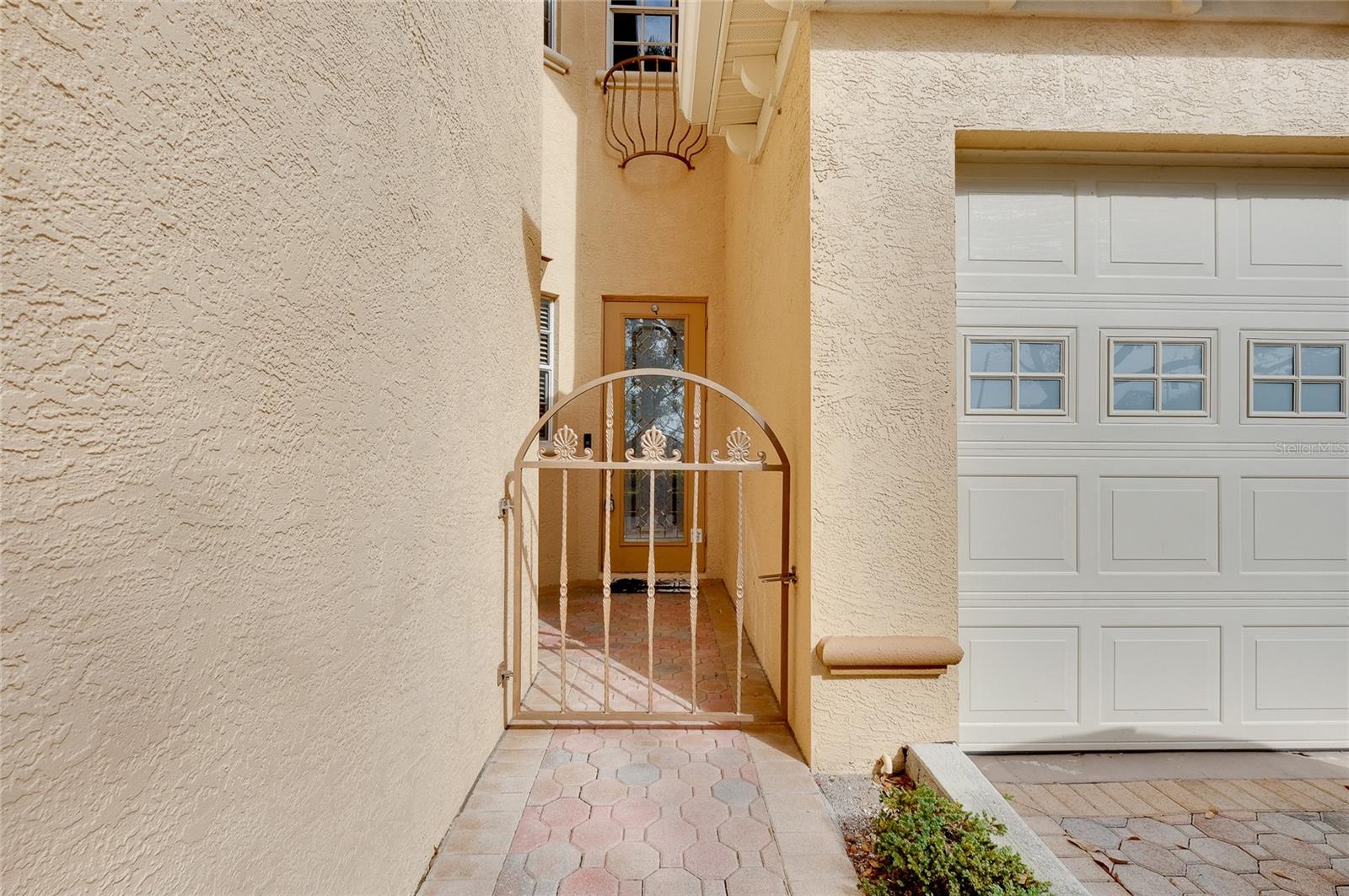 PALMER SQUARE EAST - Residential