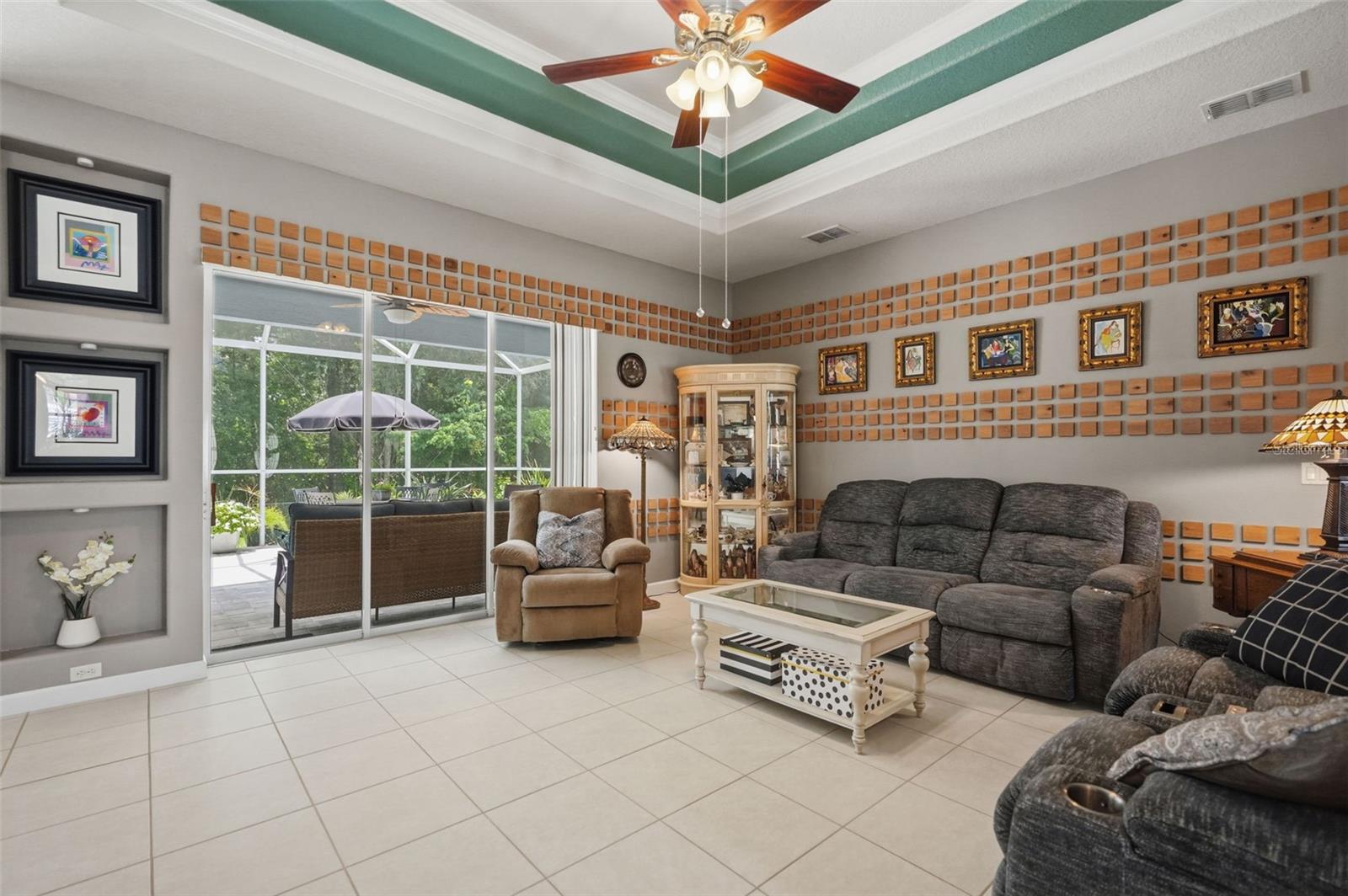 HERNANDO OAKS PH 2 - Residential