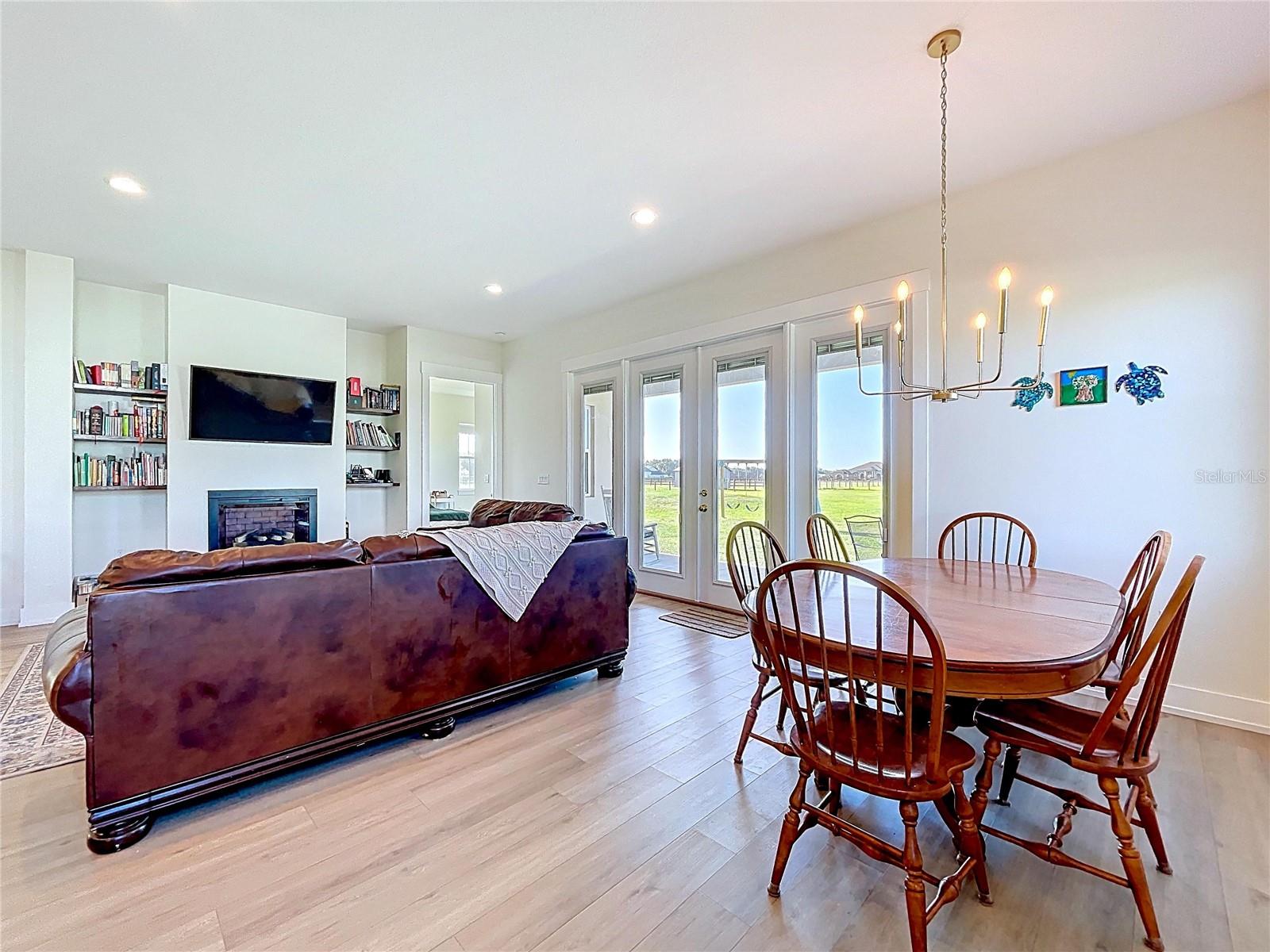 OLDE ENGLISH FARMS - Residential