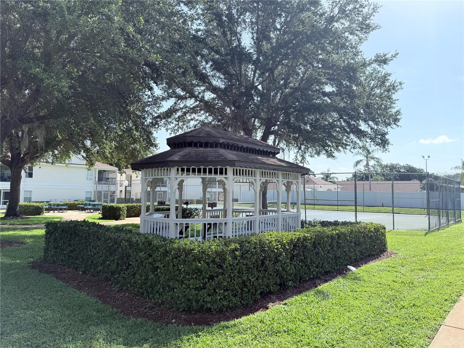 GRAND PALMS CONDO 4 PH 8 - Residential