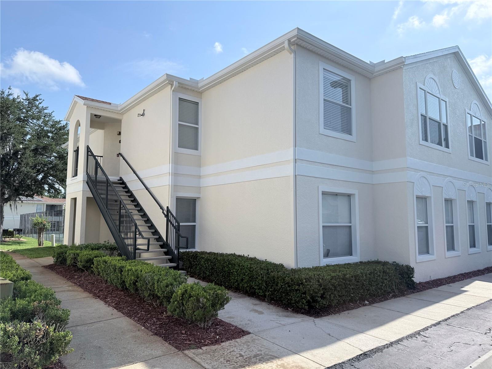 GRAND PALMS CONDO 4 PH 8 - Residential