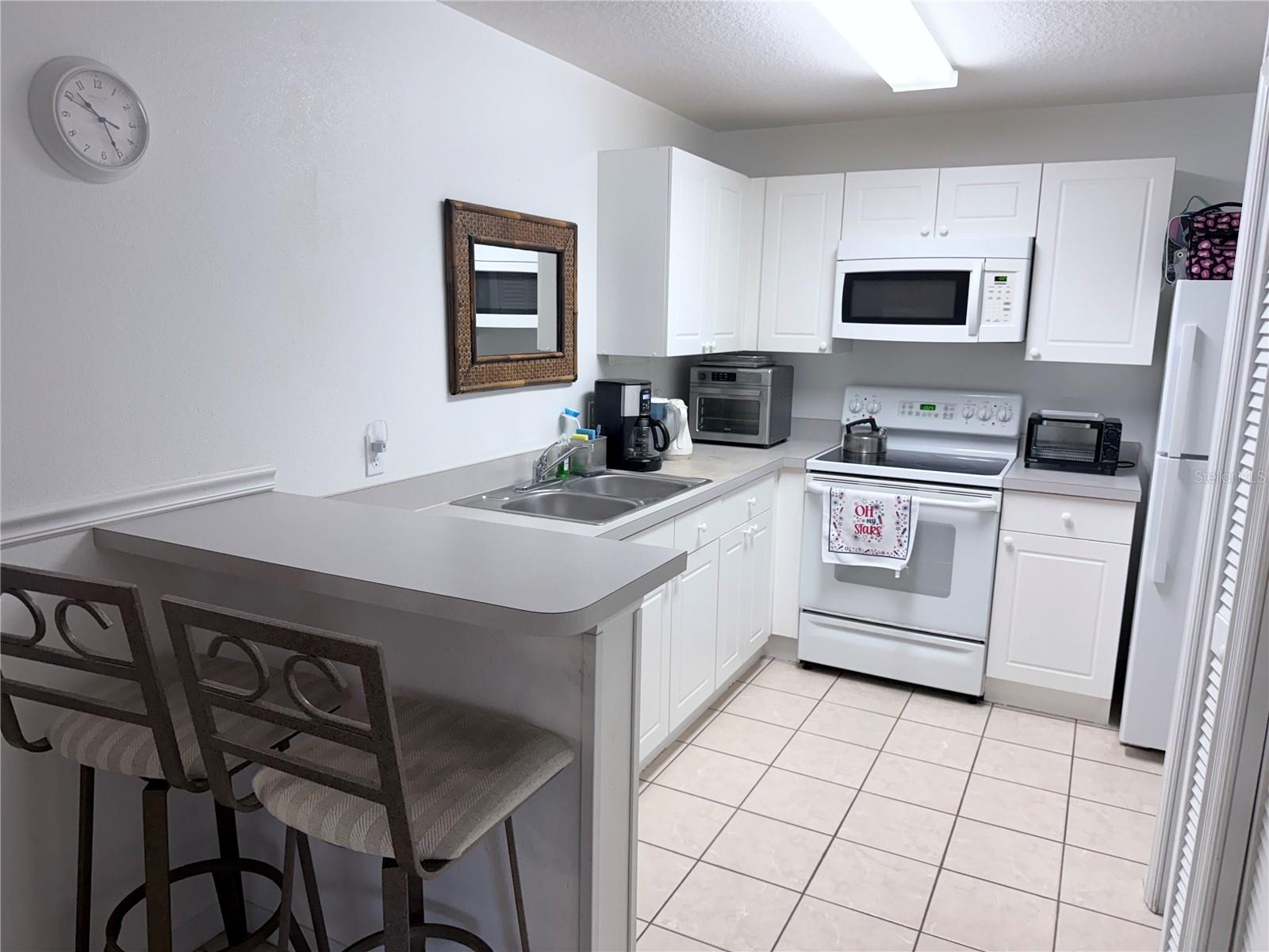 GRAND PALMS CONDO 4 PH 8 - Residential