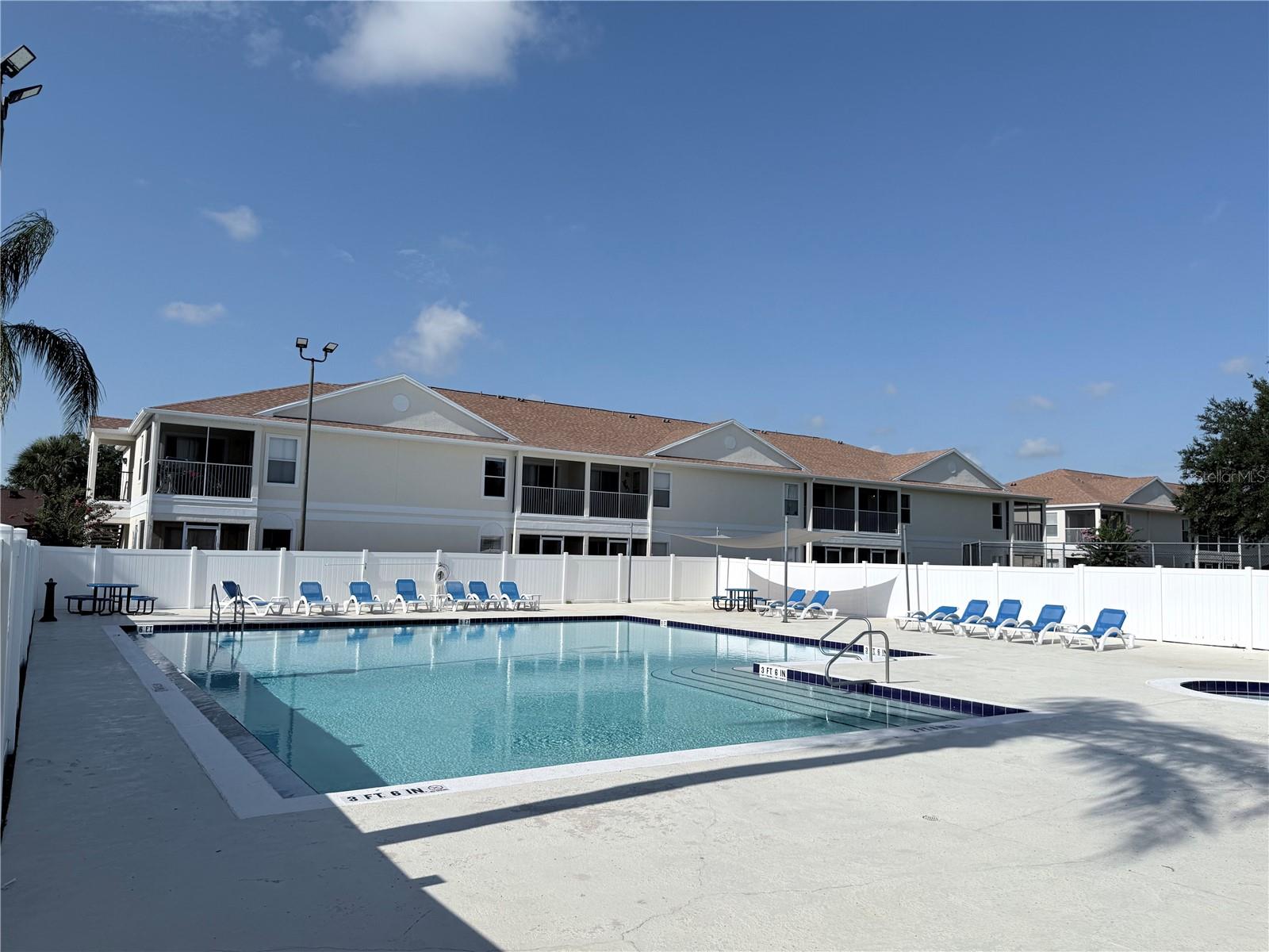GRAND PALMS CONDO 4 PH 8 - Residential