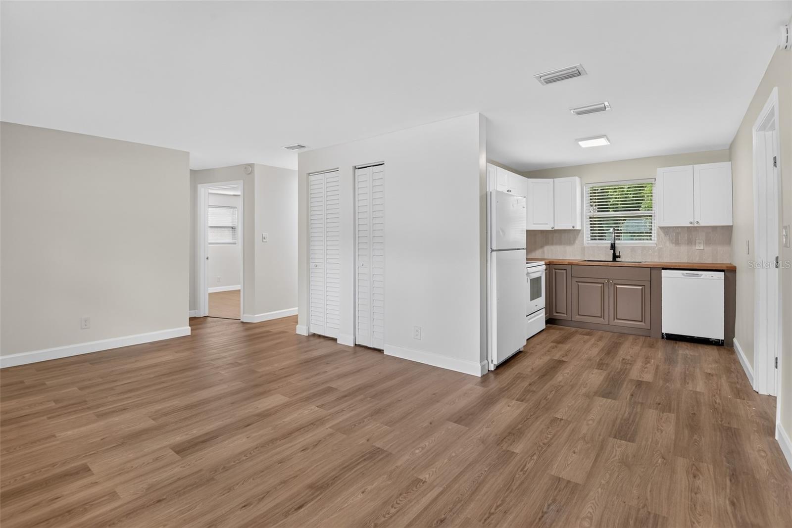 EDGEWATER ACRES UNIT 06 RESUB - Residential