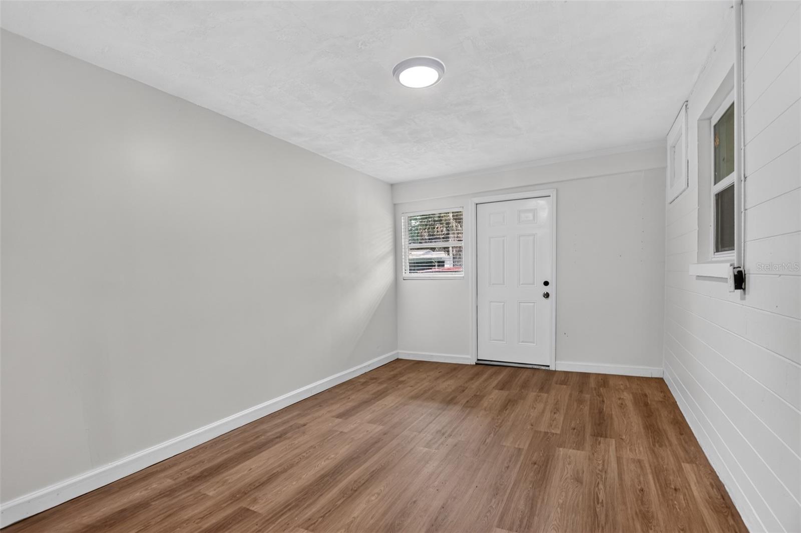 EDGEWATER ACRES UNIT 06 RESUB - Residential