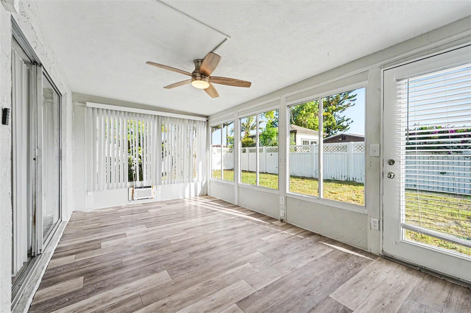 HOLIDAY LAKE ESTATES - Residential