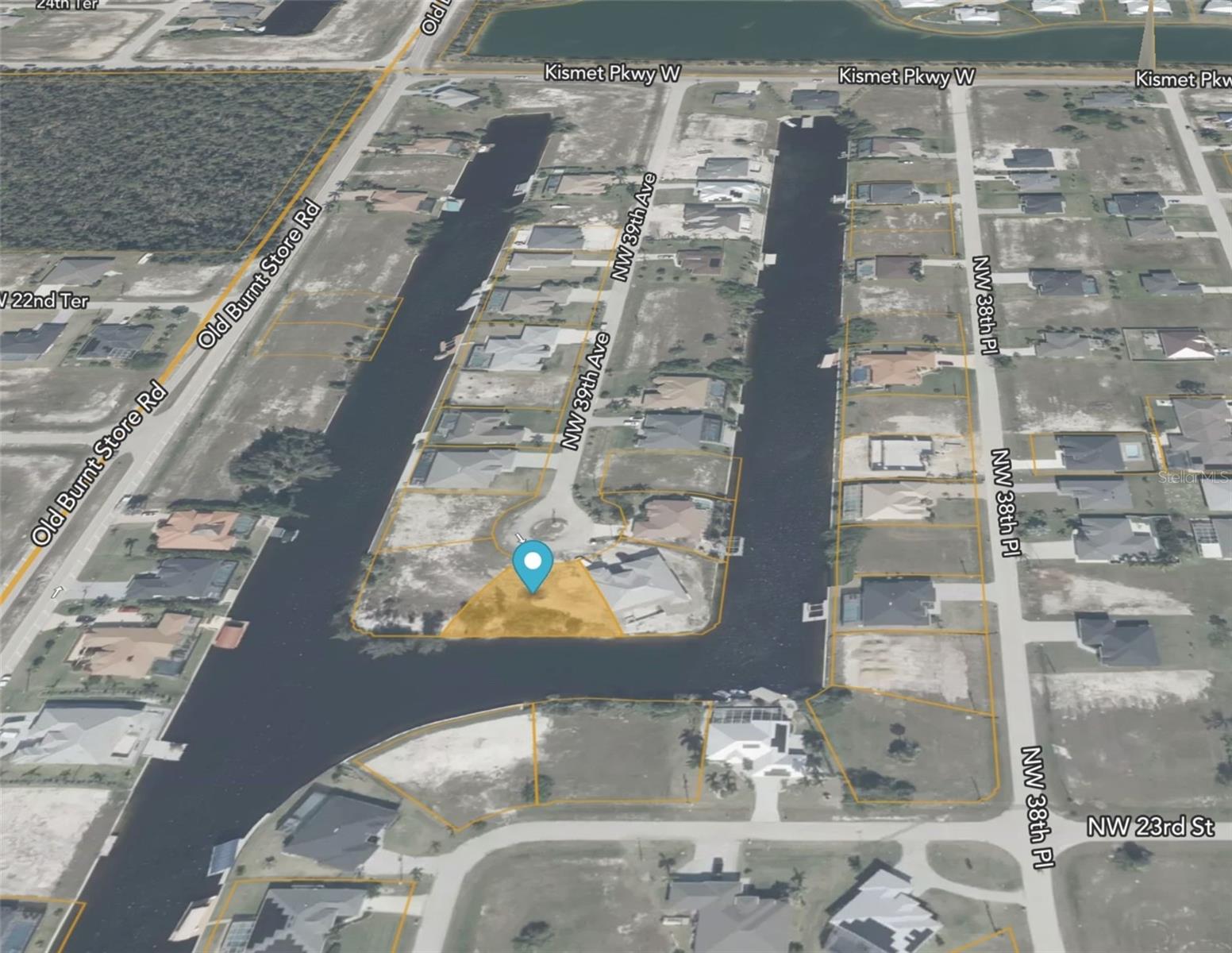 CAPE CORAL - Land