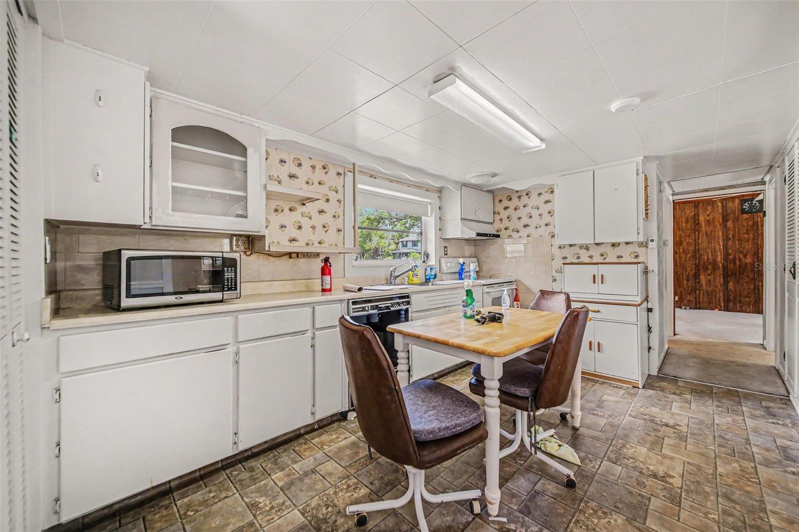 CRYSTAL LAKE WINTER HOMES - Residential