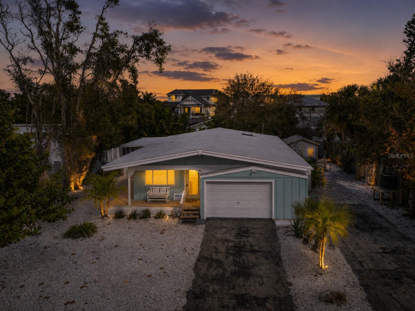 LUANA ISLES - Residential