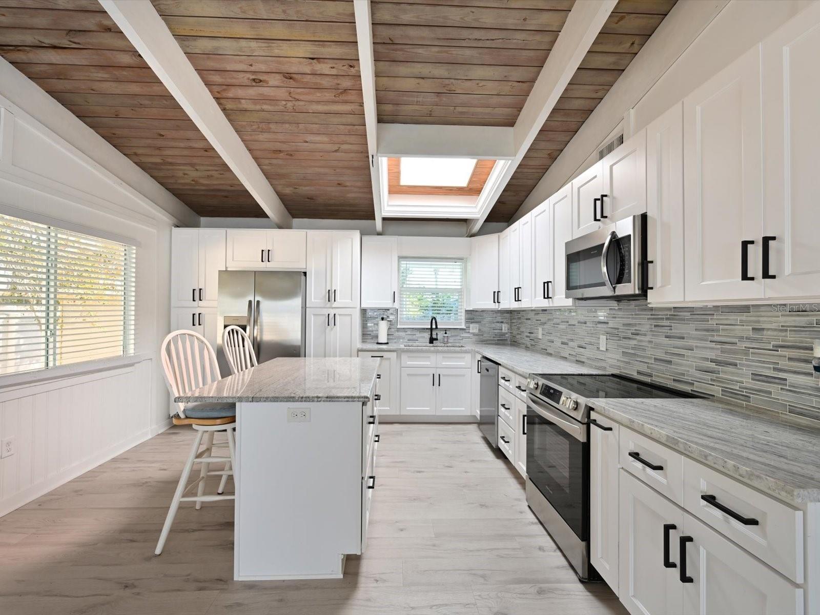 LUANA ISLES - Residential