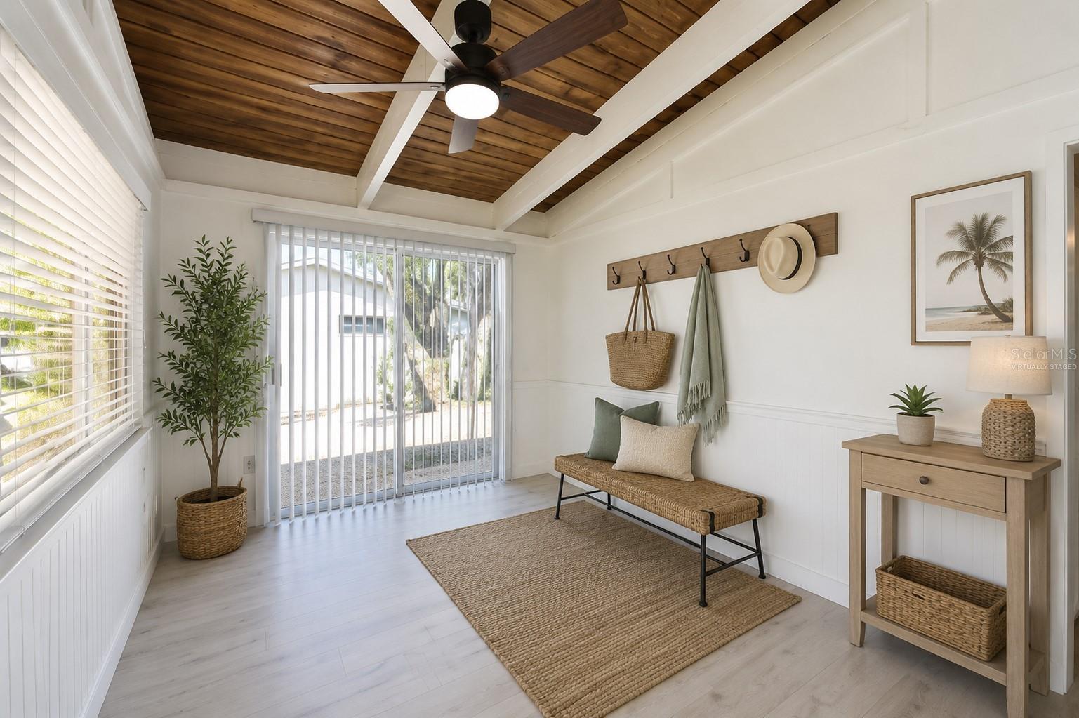 LUANA ISLES - Residential