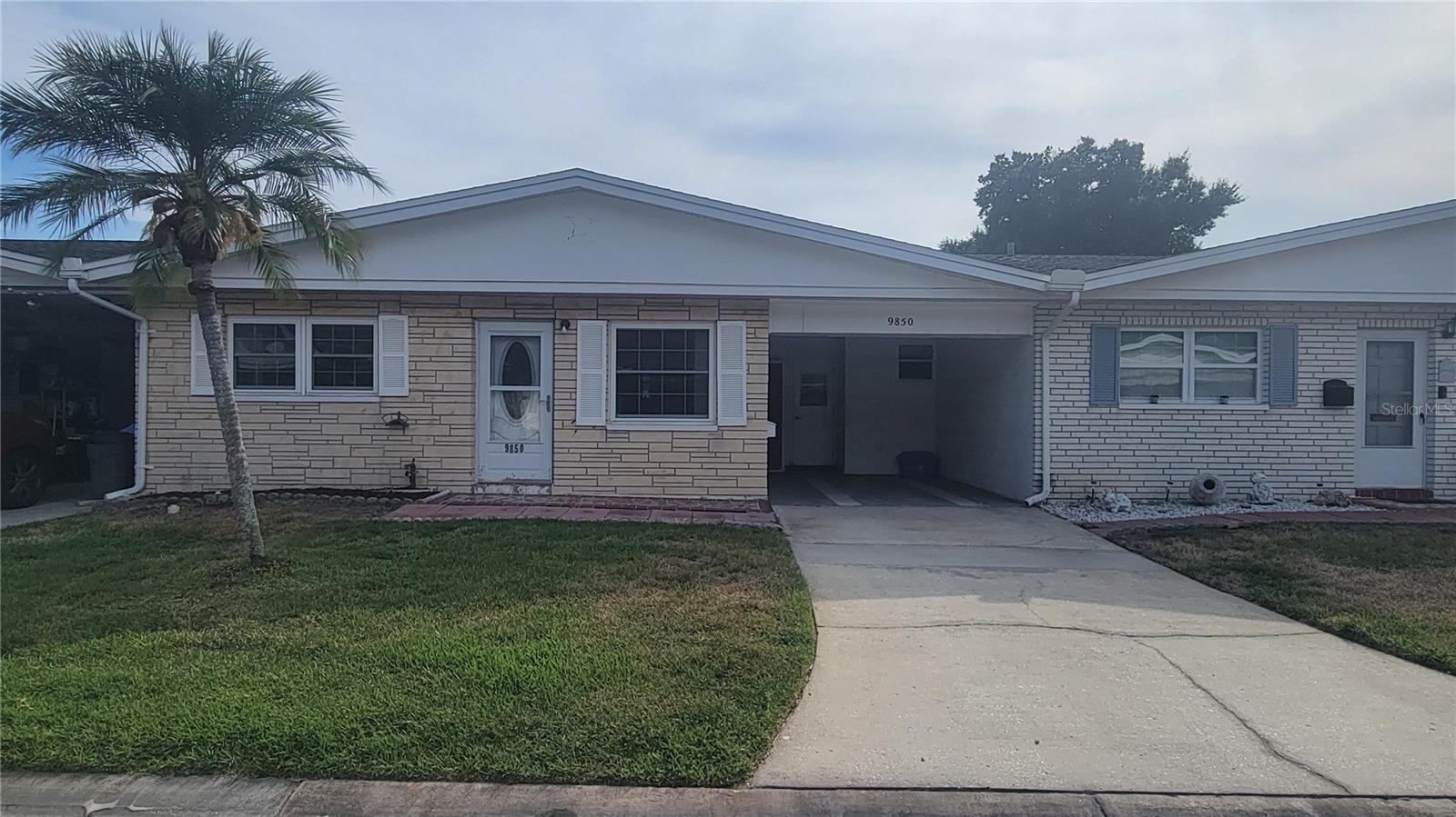 This home is located in Springwood Villas, an active 55+ community. The home has 3 bedrooms 2 full baths, and a covered carport. The Springwood community has a heated swimming pool, clubhouse and shuffleboard court. This property is eligible under the Freddie Mac First Look Initiative through 05/29/26