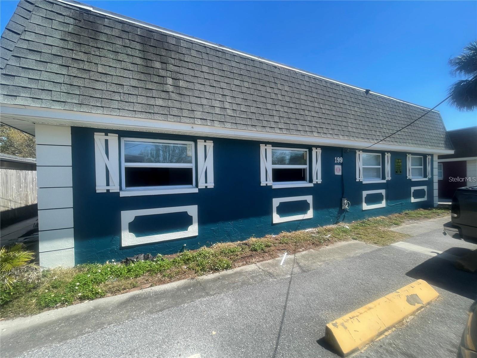 LARGO LAKE APTS - Residential Lease