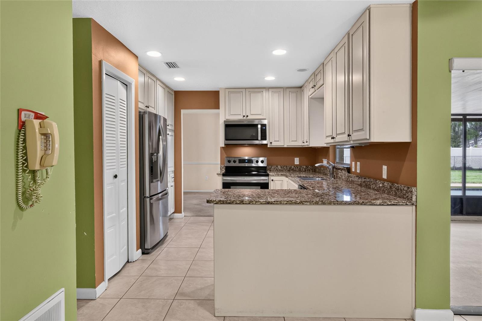 IMPERIALAKES PH 01 - Residential