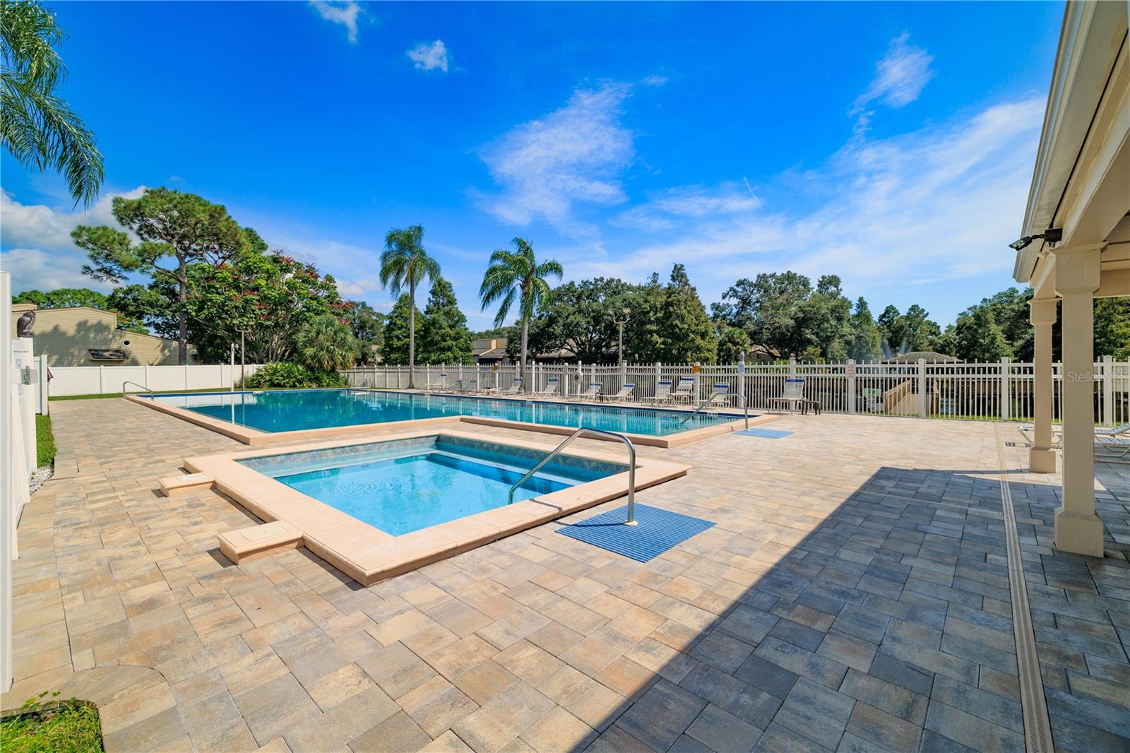 LAKE FOREST CONDO - Residential