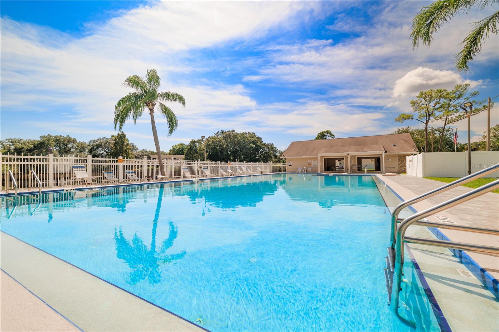 LAKE FOREST CONDO - Residential