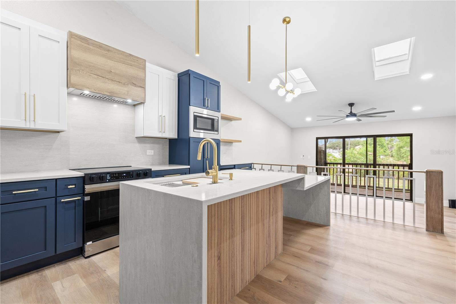 LAKE FOREST CONDO - Residential
