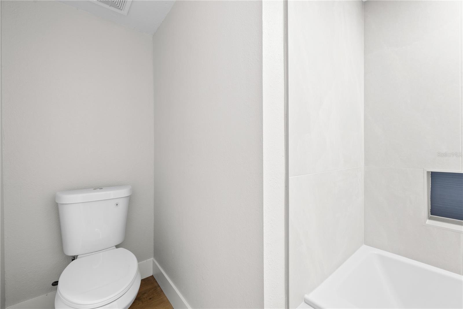 LAKE FOREST CONDO - Residential