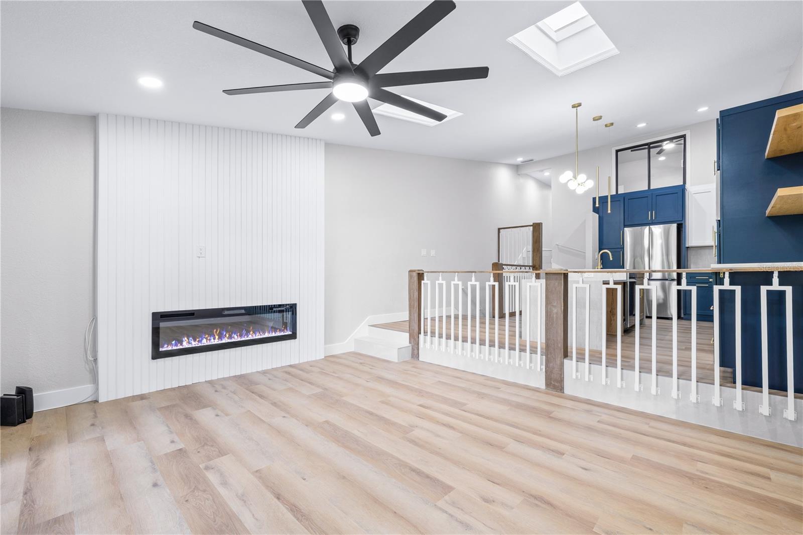 LAKE FOREST CONDO - Residential