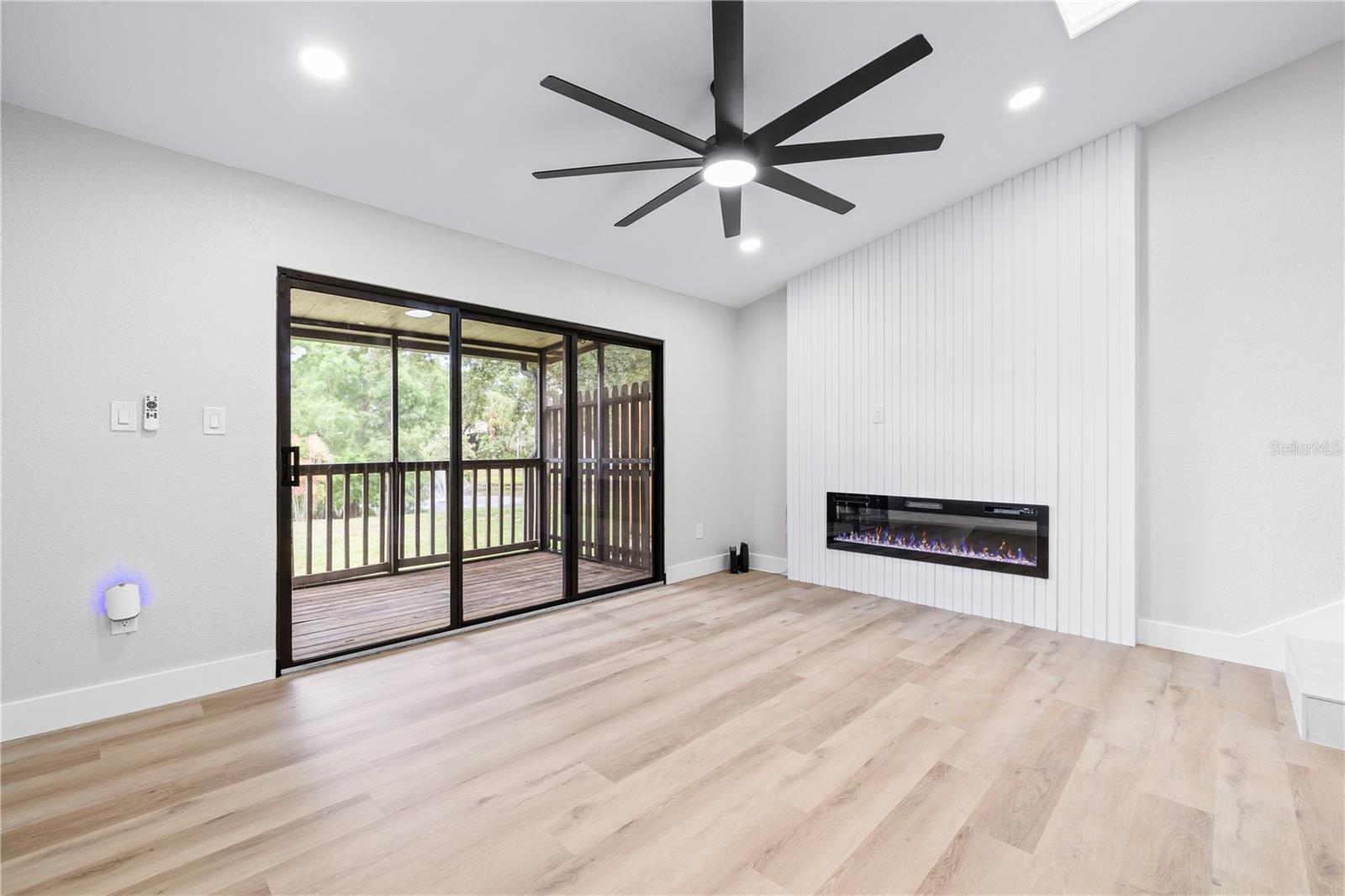 LAKE FOREST CONDO - Residential