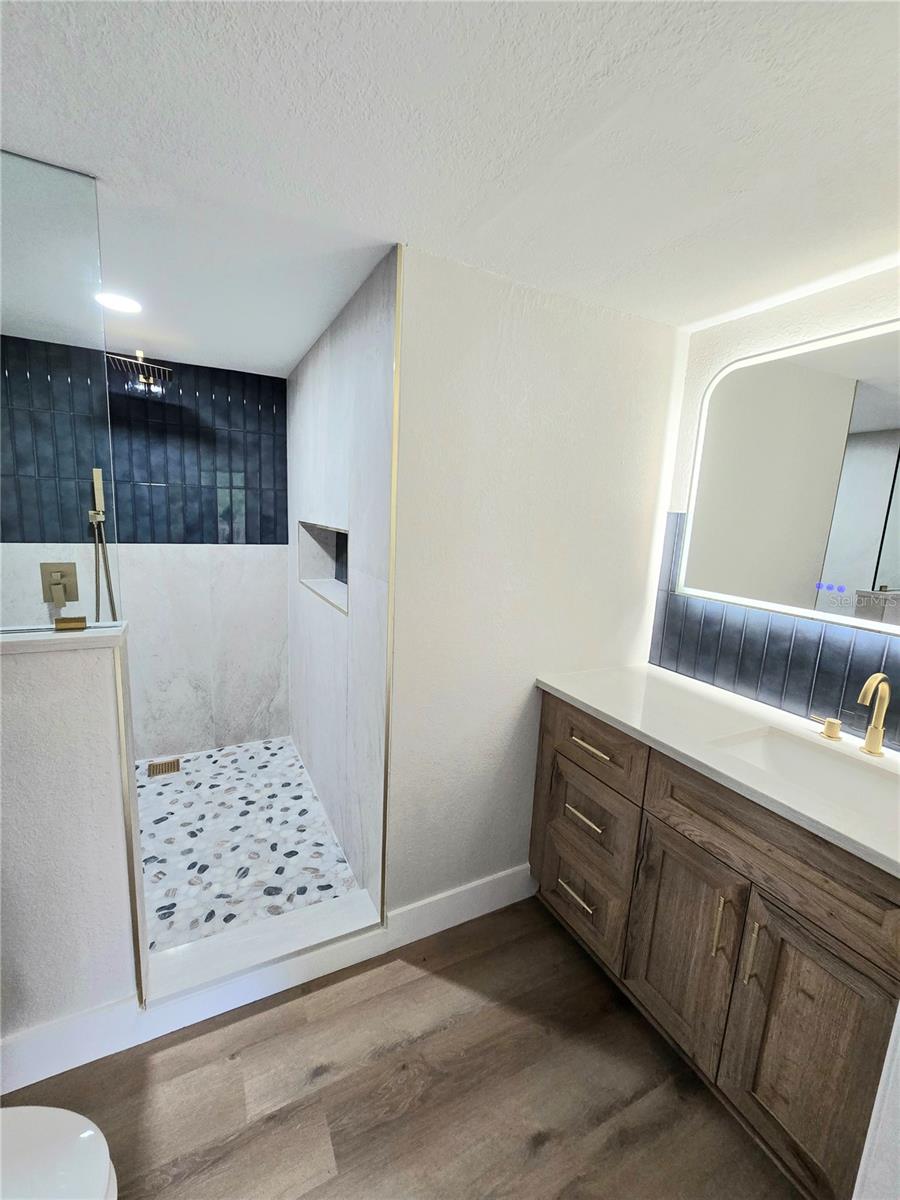LAKE FOREST CONDO - Residential