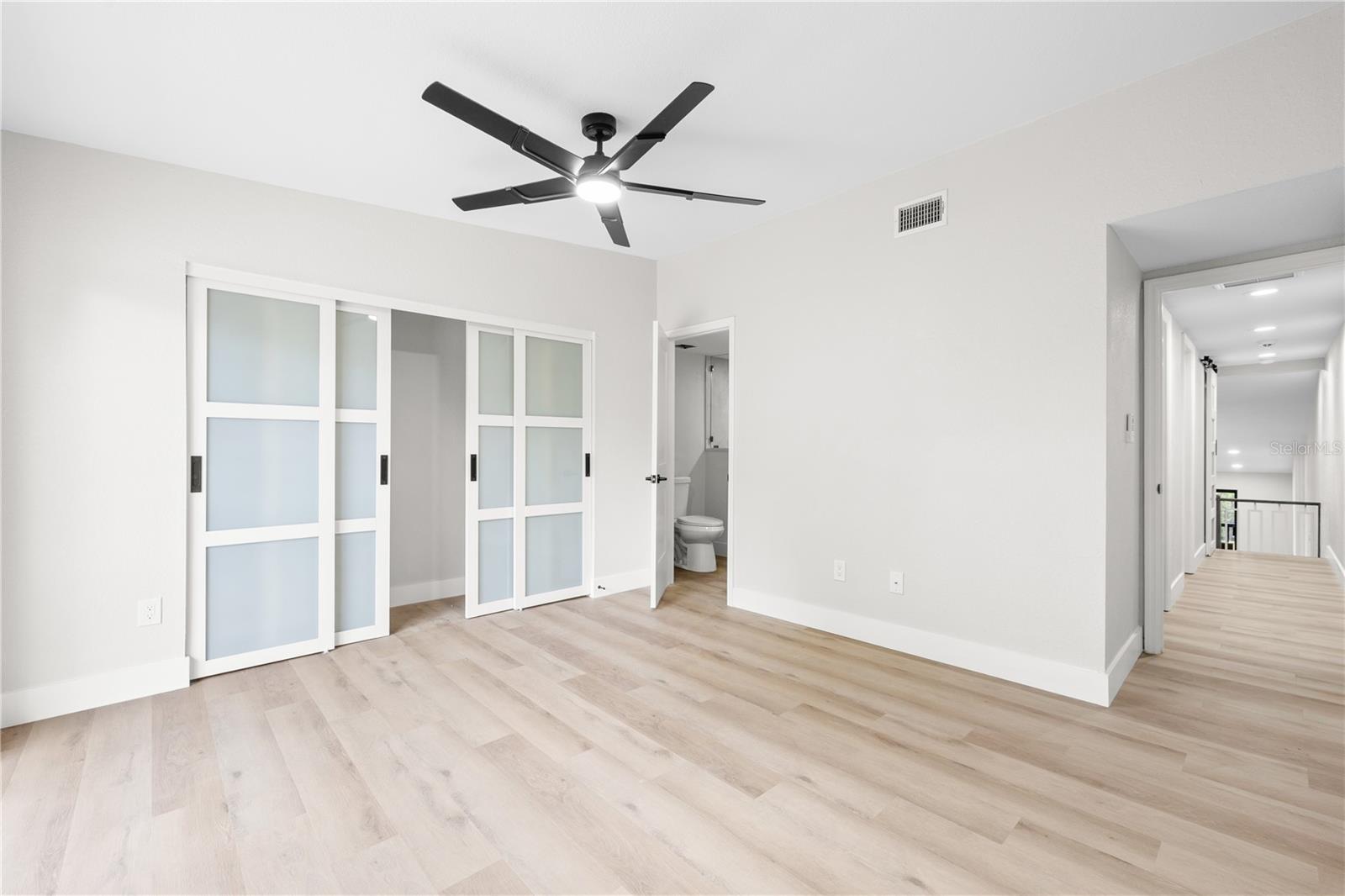 LAKE FOREST CONDO - Residential