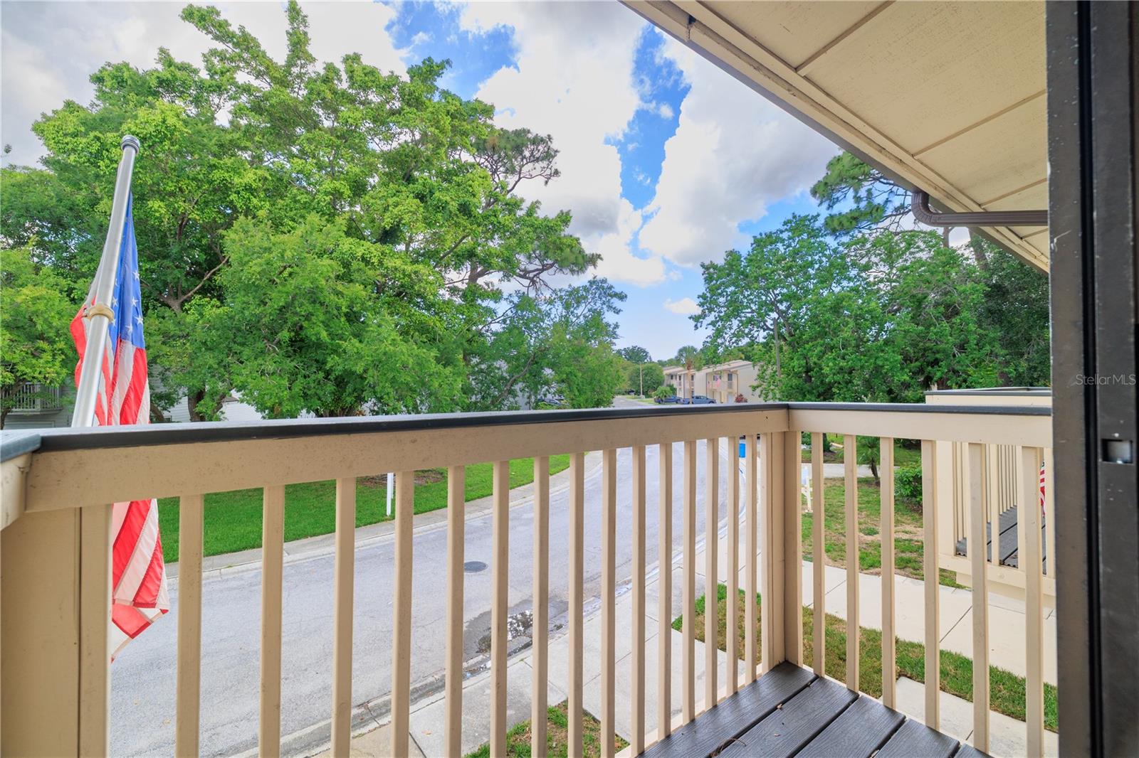 LAKE FOREST CONDO - Residential