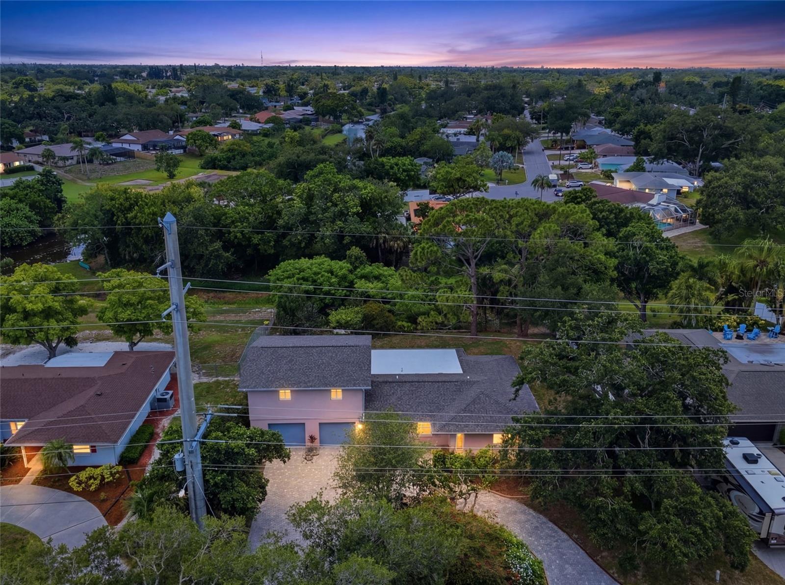 SOUTH GATE UNIT 27 - Residential