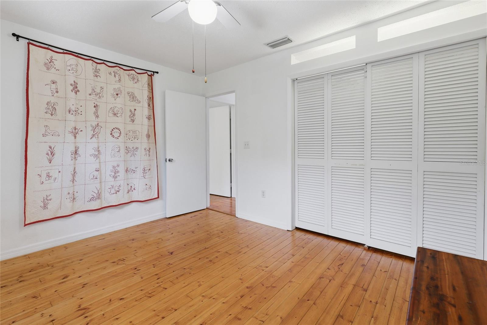 SOUTH GATE UNIT 27 - Residential