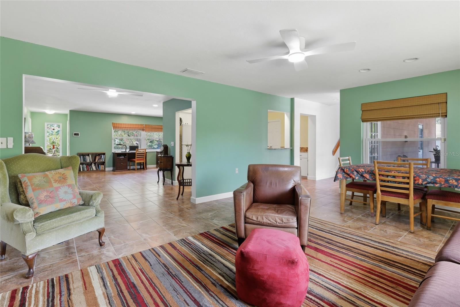 SOUTH GATE UNIT 27 - Residential