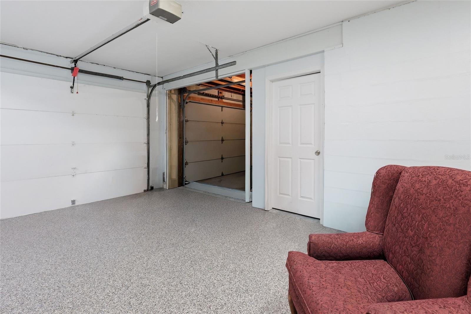 SOUTH GATE UNIT 27 - Residential