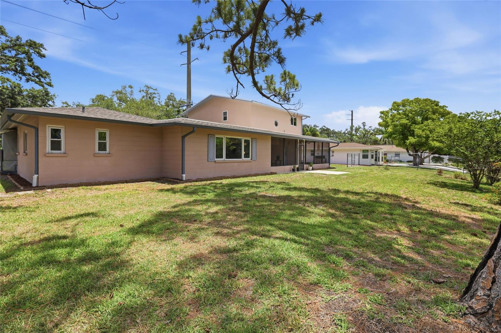 SOUTH GATE UNIT 27 - Residential
