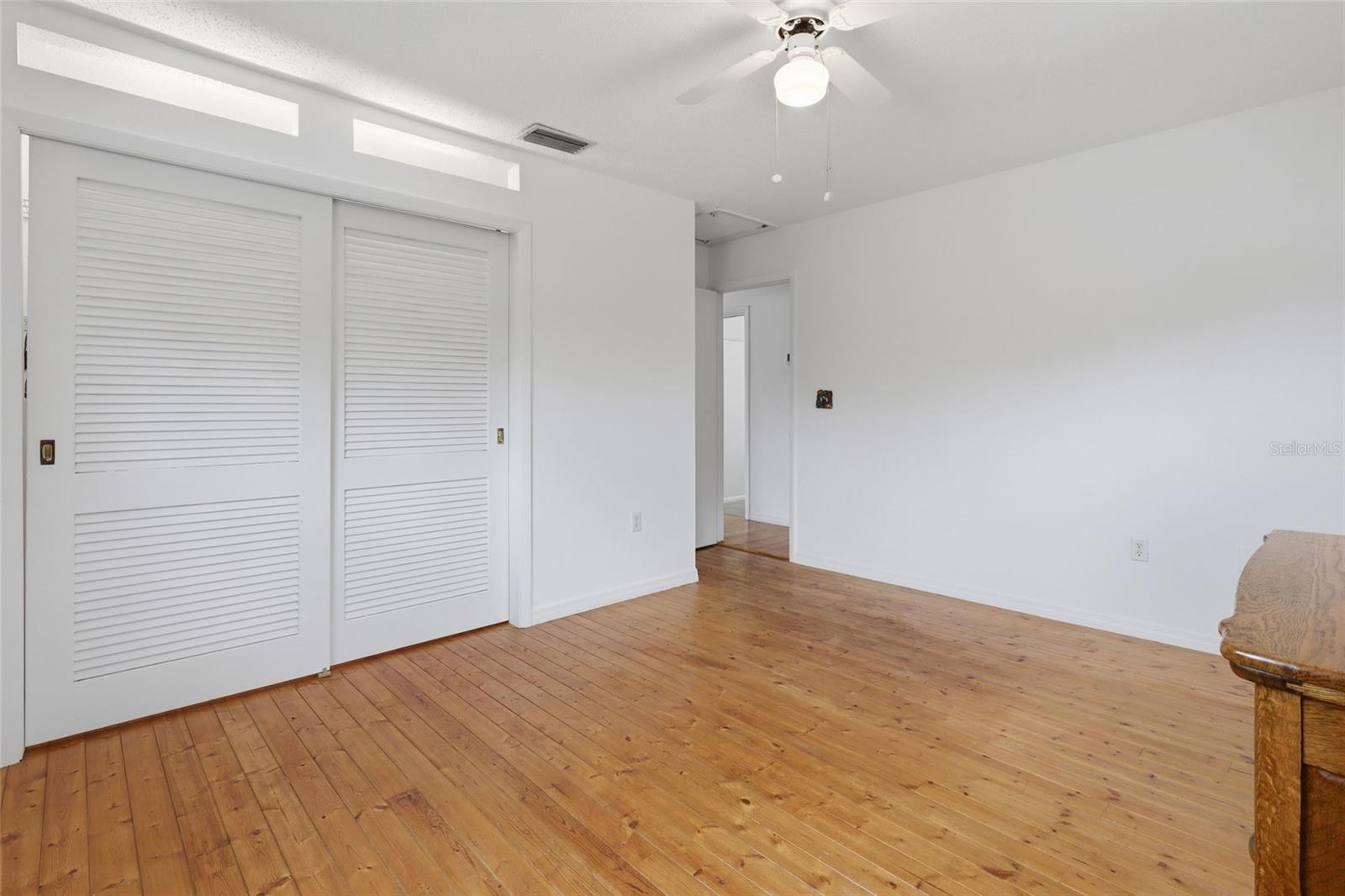 SOUTH GATE UNIT 27 - Residential