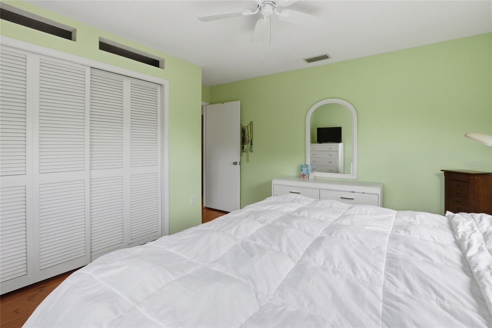 SOUTH GATE UNIT 27 - Residential