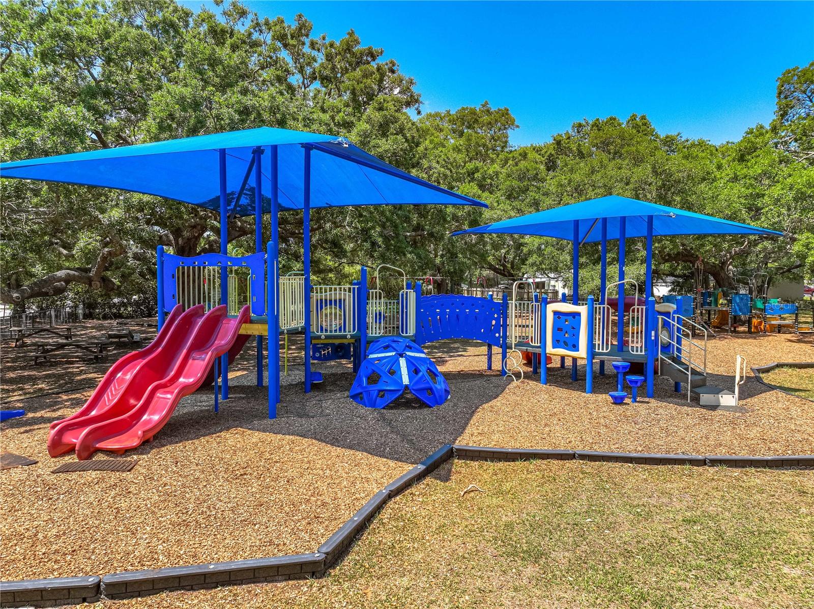 SOUTH GATE UNIT 27 - Residential