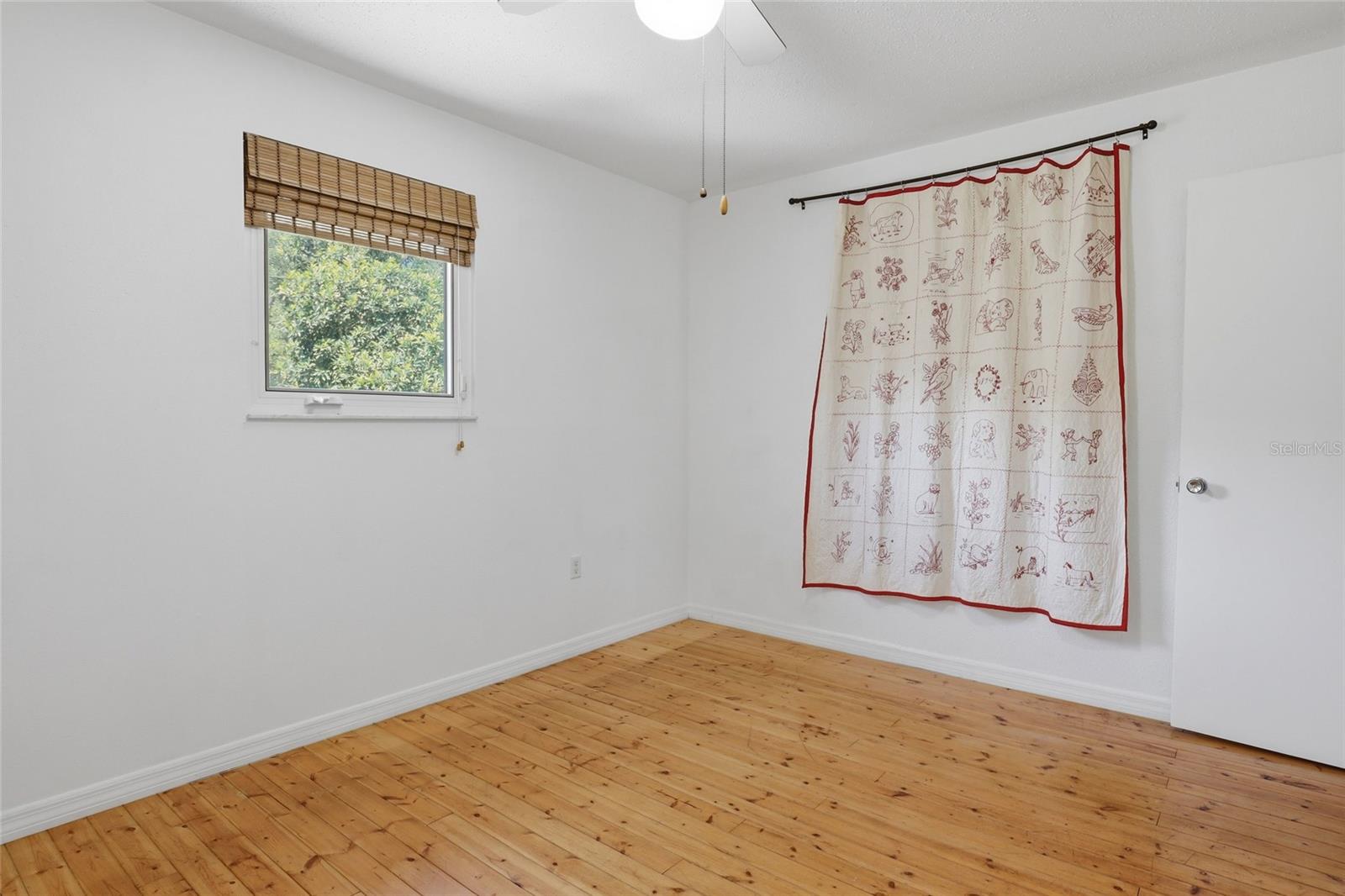 SOUTH GATE UNIT 27 - Residential