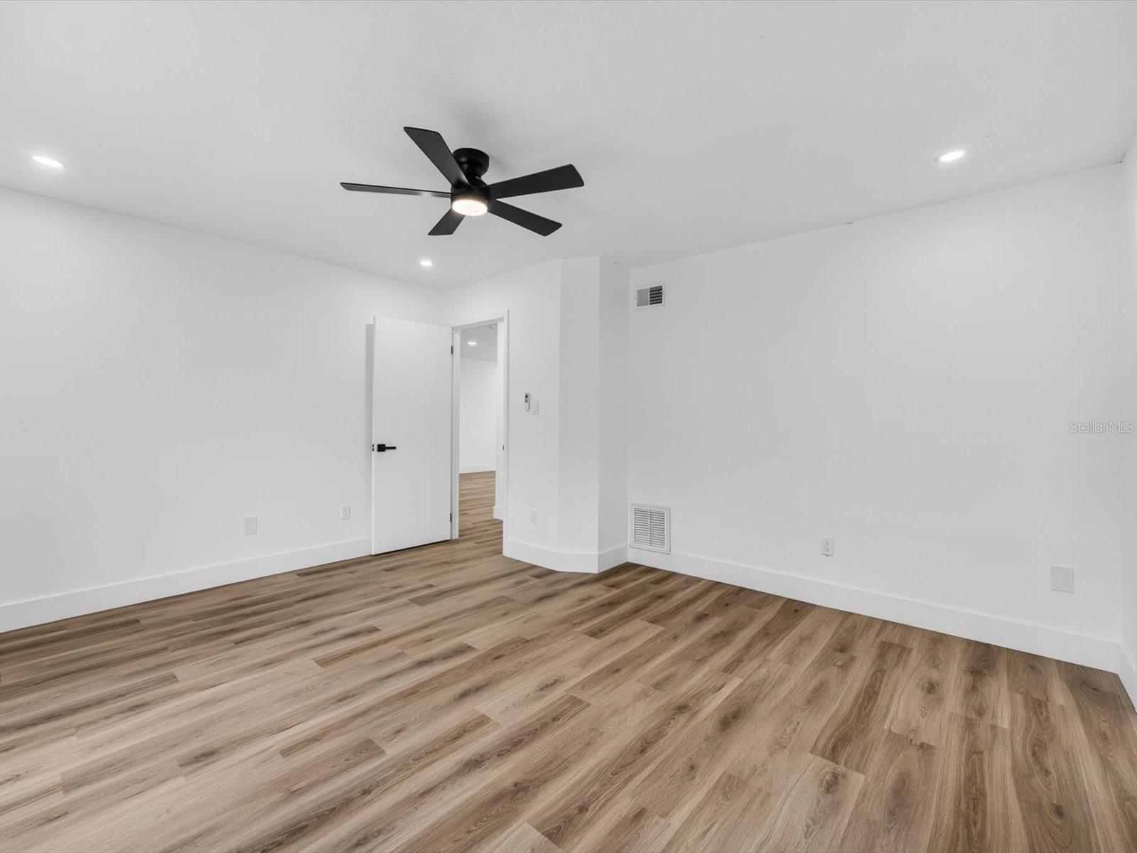 BAY RUN SEC 01 - Residential